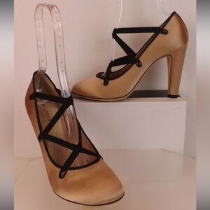 Marc Jacobs Women's Beige Ballet Flats